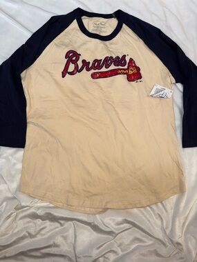 Atlanta Braves Majestic John Smoltz Raglan Tee